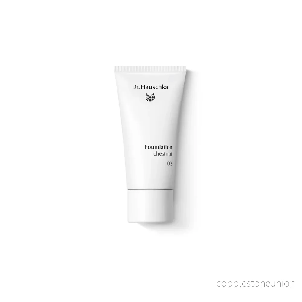 Dr. Hauschka, Foundation, Flytande foundation, 03, Kastanj, 30 ml Dr. Hauschka, Foundation, Flytande foundation, 03, Kastanj, 30 ml