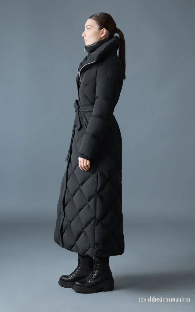 Black Laurella 2-in-1 Long Down Jacket - Women - Bild 2