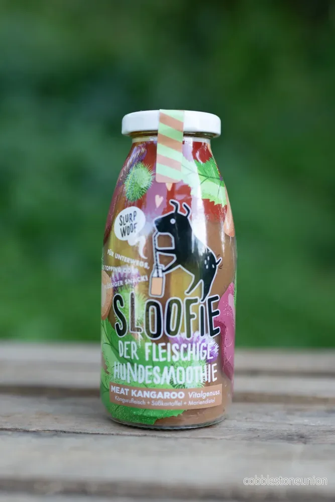 Sloofie – Känguru & sötpotatis för känsliga magar och pigga svansar Sloofie – Känguru & sötpotatis för känsliga magar och pigga svansar