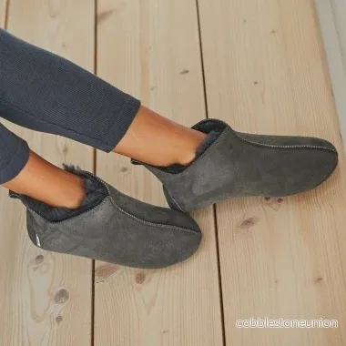 Balder fårskinnstoffel med mjuk soft sula Balder fårskinnstoffel med mjuk soft sula