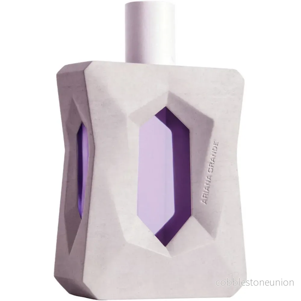 Ariana Grande, God Is A Woman, Eau de Parfum, För kvinnor, 100 ml Ariana Grande, God Is A Woman, Eau de Parfum, För kvinnor, 100 ml