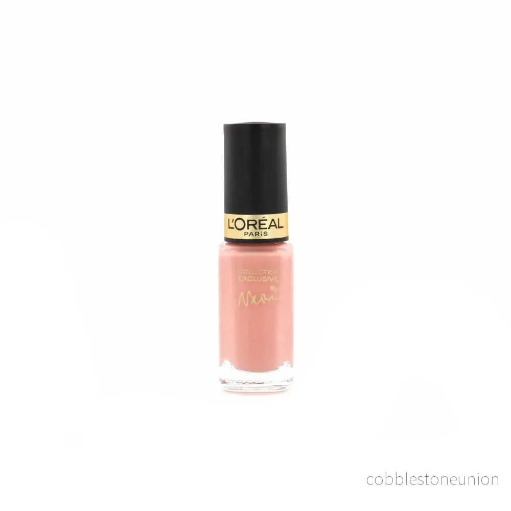 L’Oreal Paris, Color Riche Collection Exclusive By Naomi, Nagellack, Naomis Delikata Ros, 5 ml L’Oreal Paris, Color Riche Collection Exclusive By Naomi, Nagellack, Naomis Delikata Ros, 5 ml