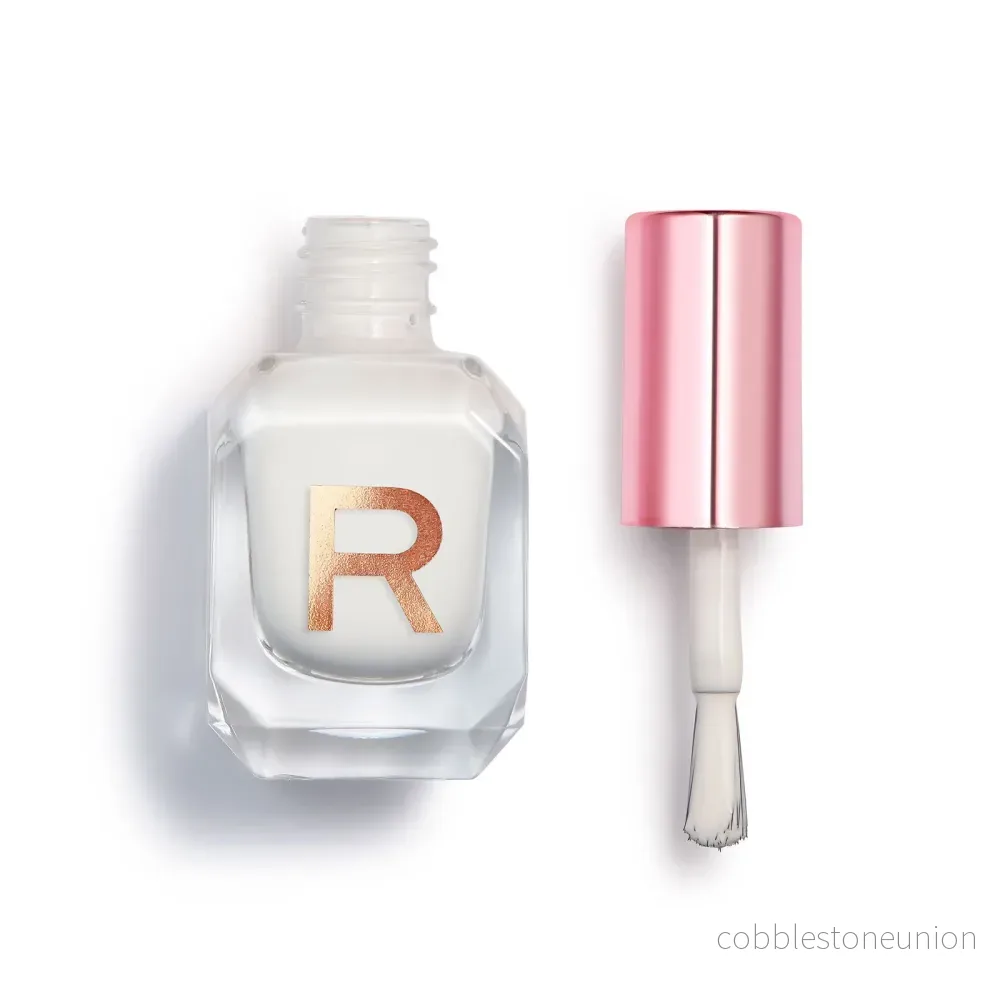 Makeup Revolution, High Gloss, Nagellack, Spöke, 10 ml Makeup Revolution, High Gloss, Nagellack, Spöke, 10 ml