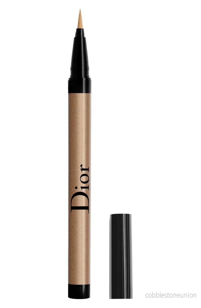Christian Dior, Diorshow On Stage, Waterproof, Ultra-flexible felt tip, Matte, Liquid Eyeliner, 551, Pearly Bronze, 0.55 ml Christian Dior, Diorshow On Stage, Waterproof, Ultra-flexible felt tip, Matte, Liquid Eyeliner, 551, Pearly Bronze, 0.55 ml