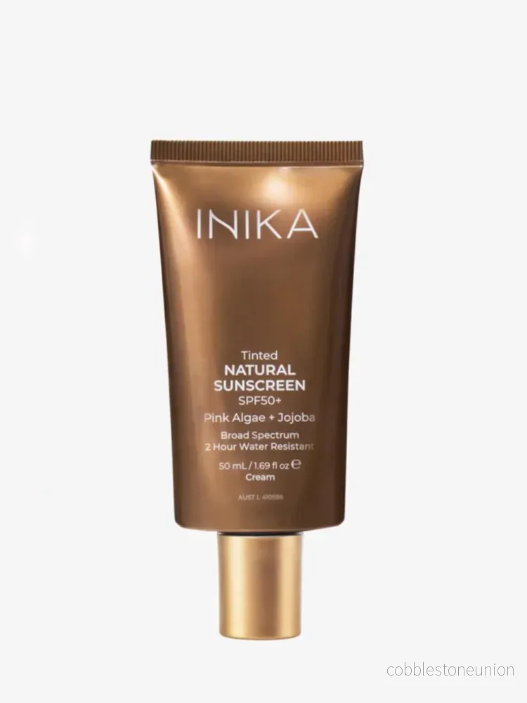 Mineralsolskydd Ansikte SPF 50 – Transparent eller Färgad Mineralsolskydd Ansikte SPF 50 – Transparent eller Färgad