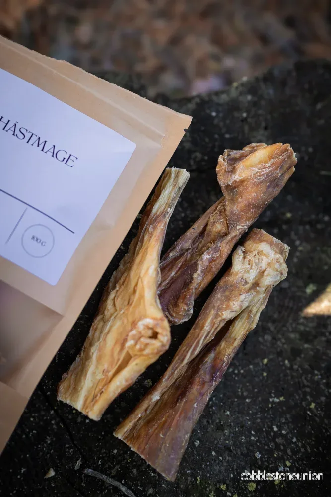 Hästmage – segt och smakrikt naturtugg för känsliga hundar Hästmage – segt och smakrikt naturtugg för känsliga hundar