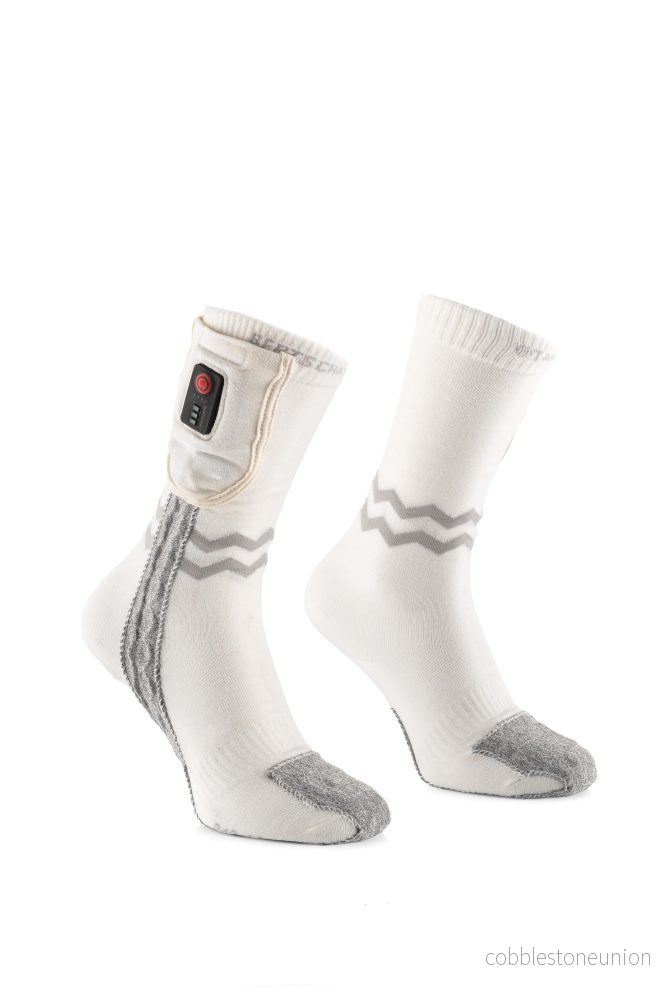 Värmestrumpor – Aerowhite | Sportversion – USB-C | Tunn & Slitstark Värmestrumpor – Aerowhite | Sportversion – USB-C | Tunn & Slitstark