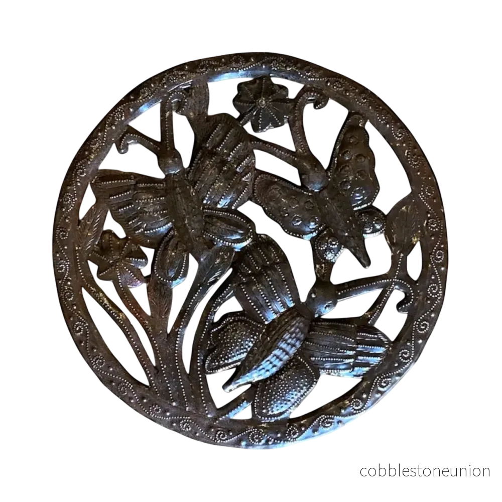 Väggdekoration Tre Fjärilar 29 cm – Återvunnen Metall Haiti Väggdekoration Tre Fjärilar 29 cm – Återvunnen Metall Haiti