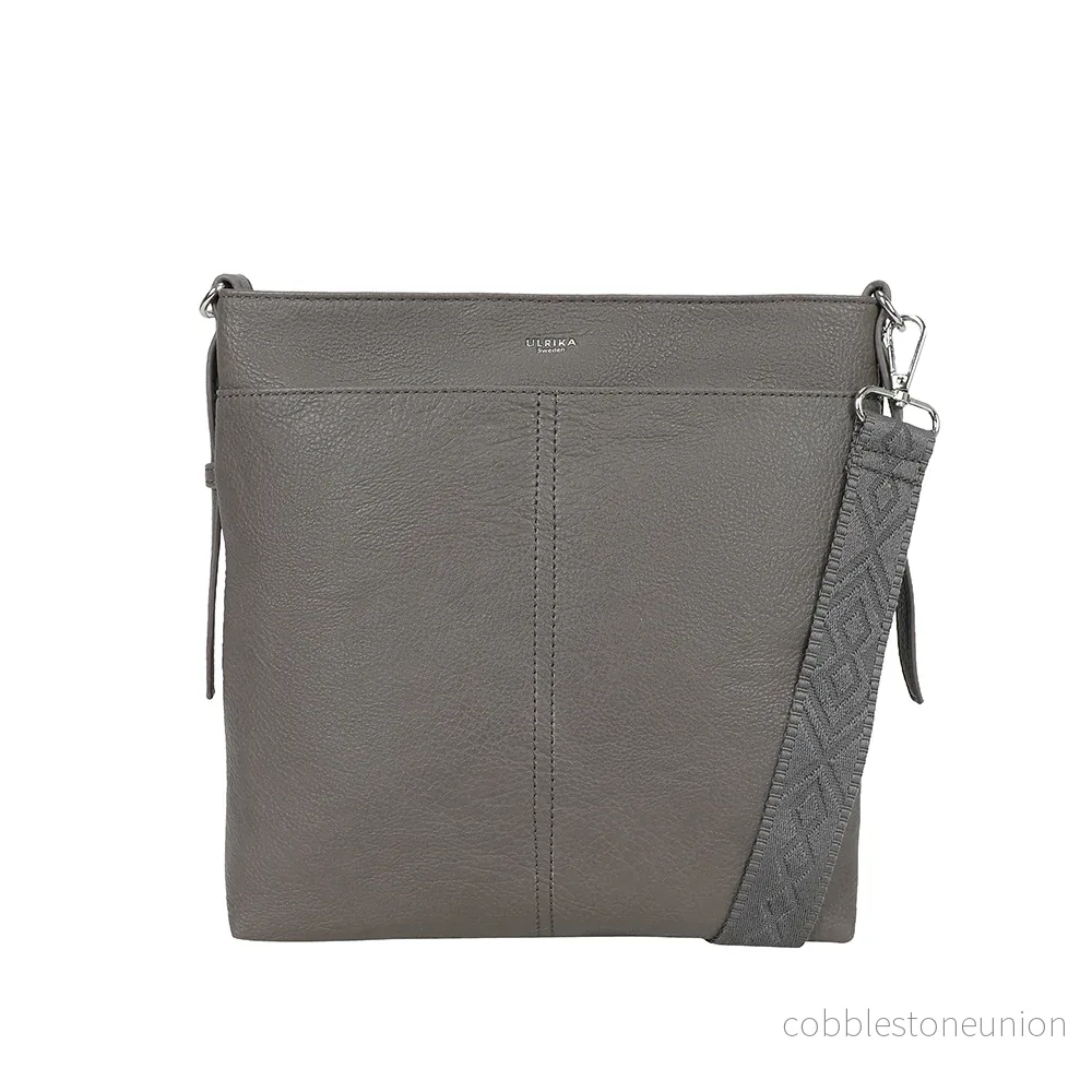 Ulrika Design Axelväska Pocket grå Ulrika Design Axelväska Pocket grå