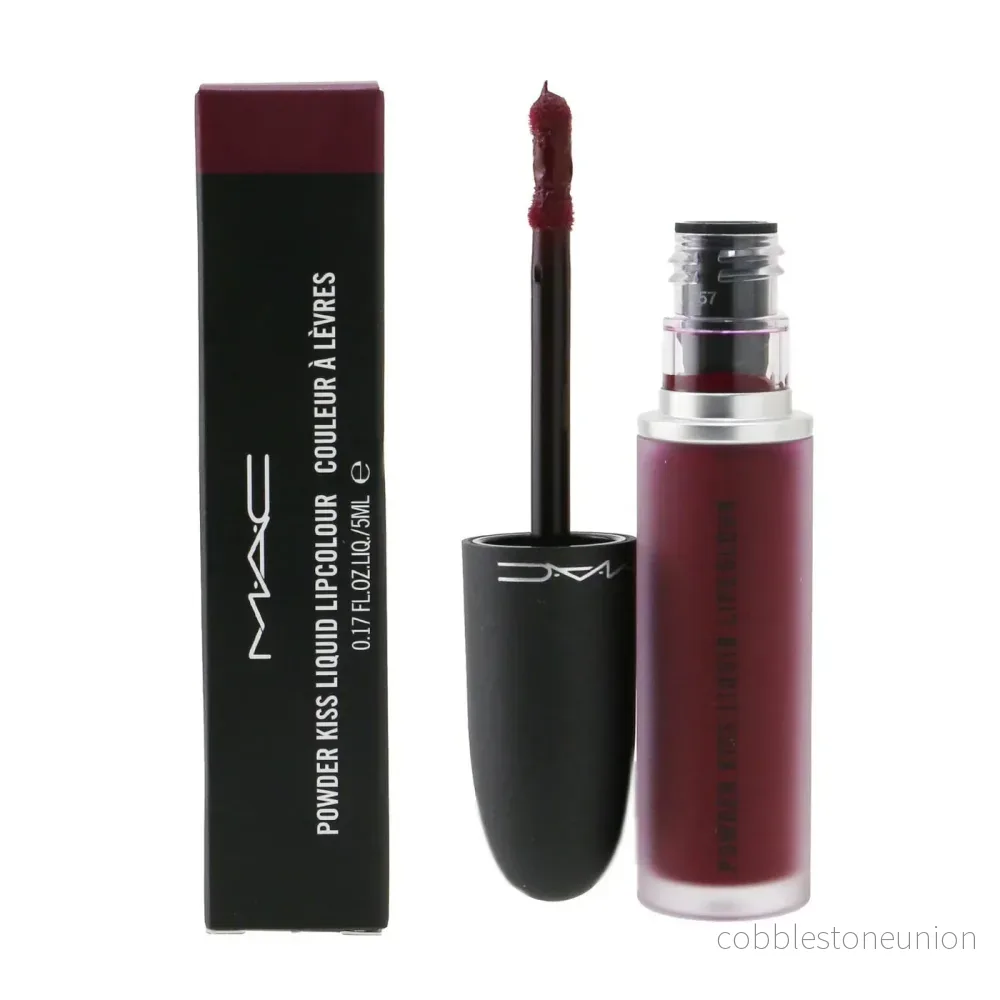MAC, Powder Kiss, Matt, Flytande läppstift, 983, Burning Love, 5 ml MAC, Powder Kiss, Matt, Flytande läppstift, 983, Burning Love, 5 ml