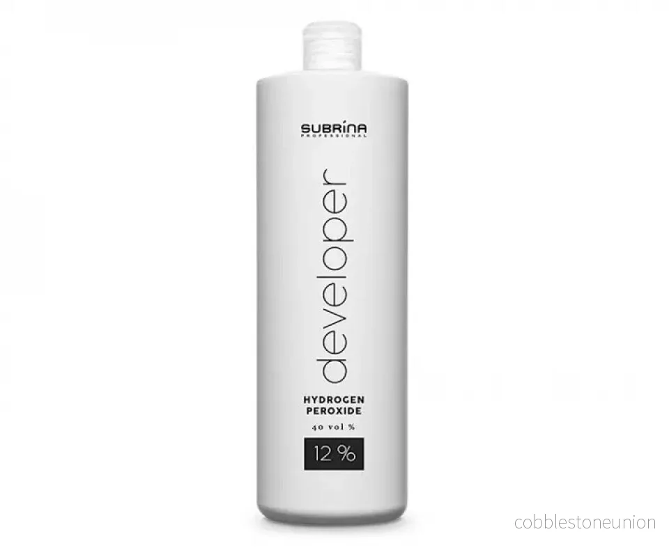 Subrina Professional, CremeOxyd, Håroxideringslotion, 12%, 40 vol, 1000 ml Subrina Professional, CremeOxyd, Håroxideringslotion, 12%, 40 vol, 1000 ml