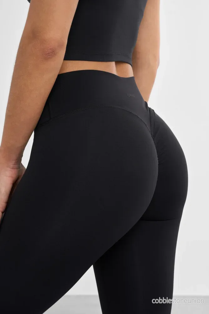 Signature Scrunch Leggings Signature Scrunch Leggings