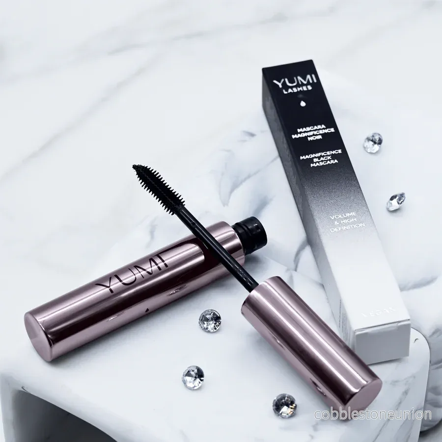 Yumi Lashes – Magnificence Mascara