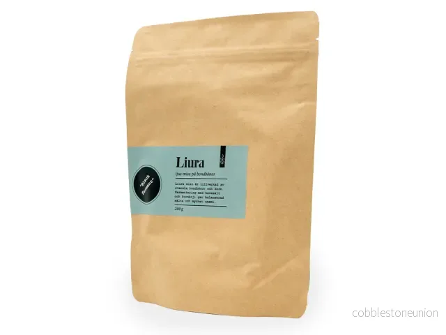 Black Ferment miso på bondböna Black Ferment miso på bondböna