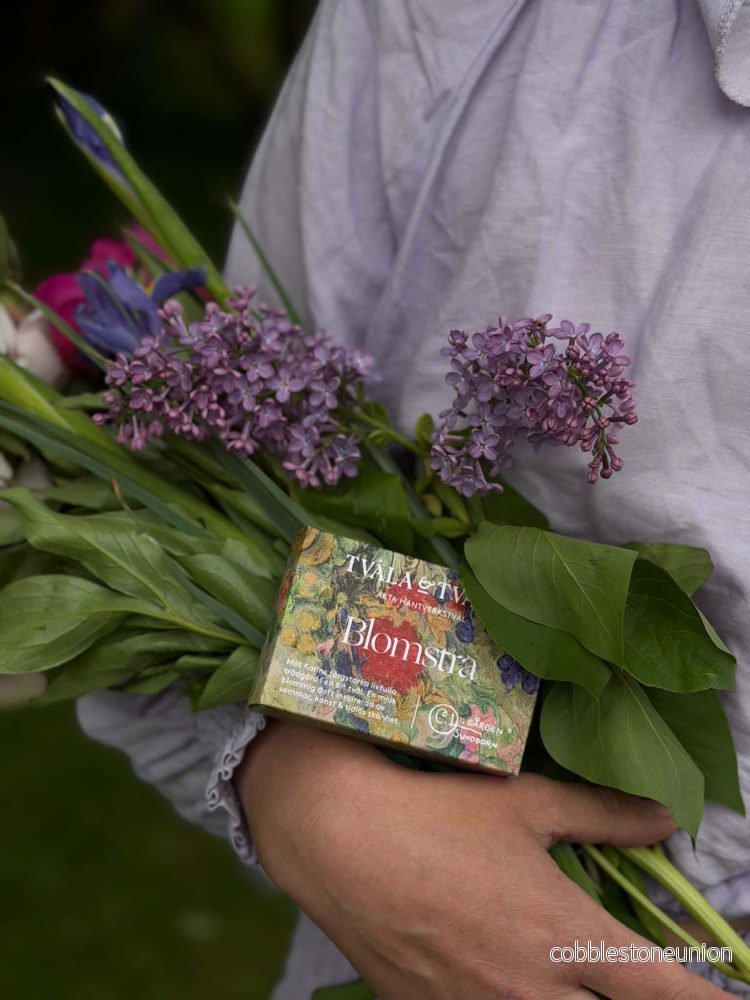 Blomstra – Ekologisk hantverkstvål med blommig doft