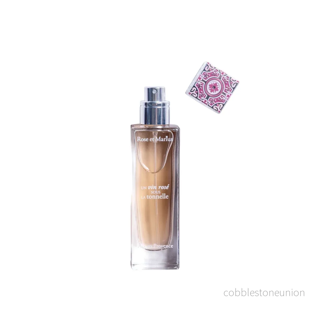 Rose et Marius, Un Vin Rose Sous La Tonnelle, Parfymvatten, Unisex, 30 ml Rose et Marius, Un Vin Rose Sous La Tonnelle, Parfymvatten, Unisex, 30 ml