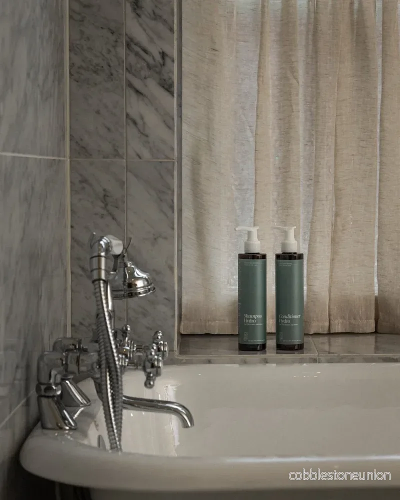 För torrt hår – schampo & balsam Hydro För torrt hår – schampo & balsam Hydro