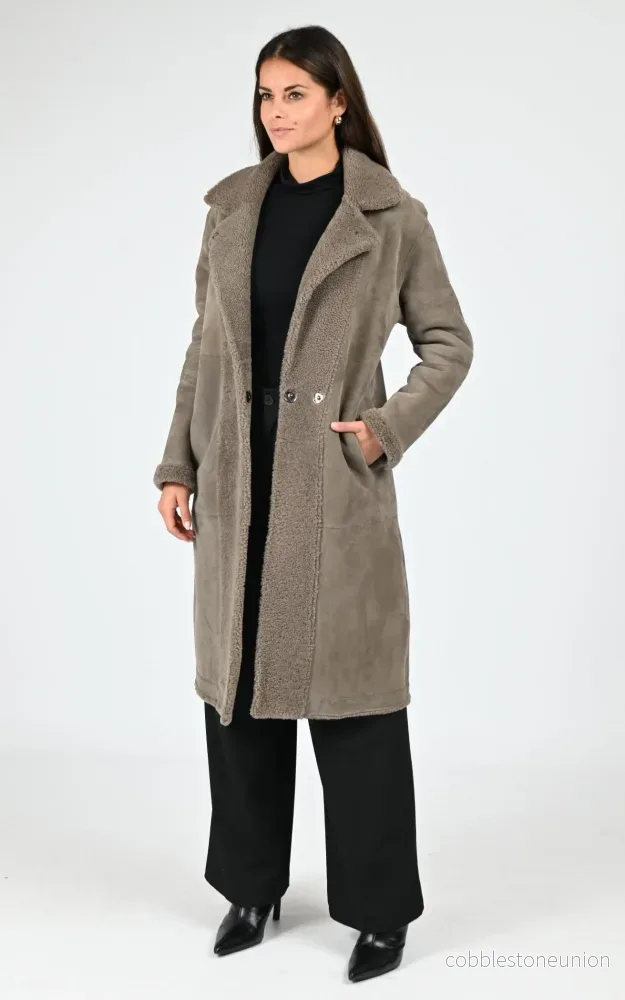 Taupe Aina Reversible Shearling Coat - Women - Bild 2