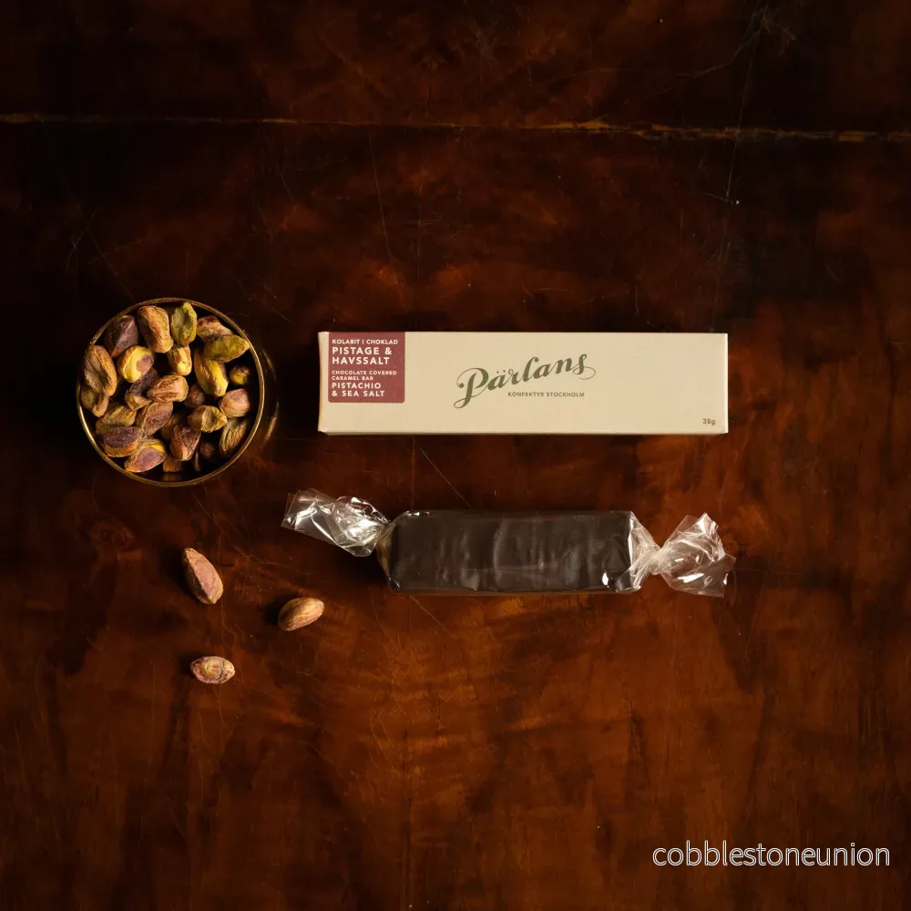 chocolate covered caramel bar PISTACHIO & SEA SALT - Bild 3