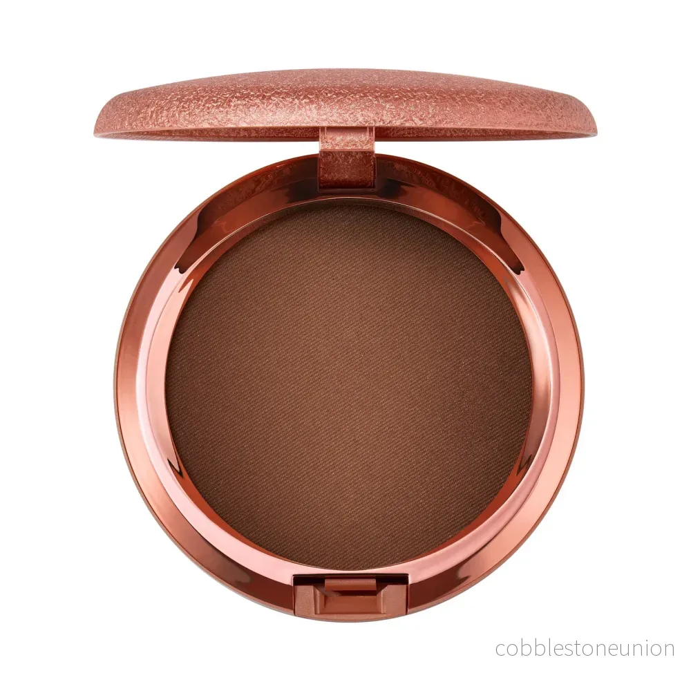 MAC, Skinfinish Sunstruck, Radiant finish, Bronzer kompaktpuder, Richer Gold, 8 g MAC, Skinfinish Sunstruck, Radiant finish, Bronzer kompaktpuder, Richer Gold, 8 g