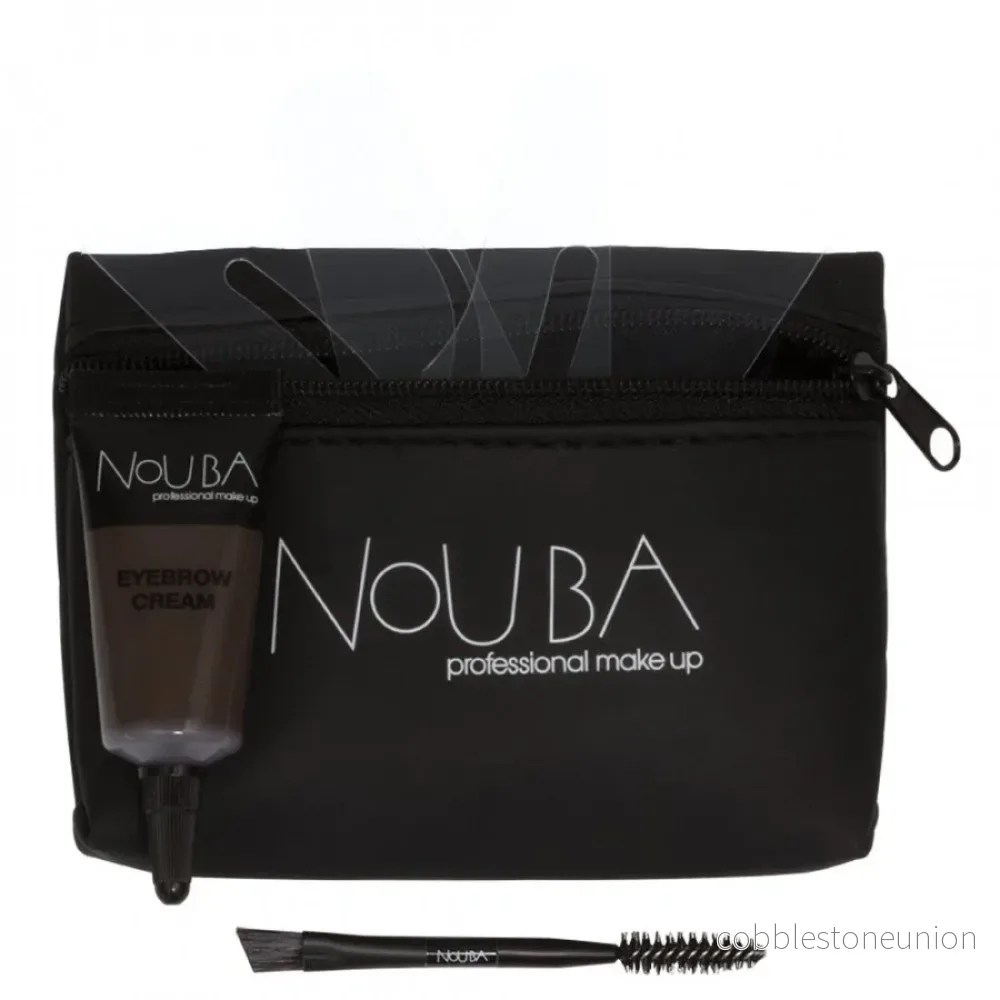 25 Set Nouba: Nouba, ögonbrynspensel + Nouba, ögonbrynsgel, 7 ml + sminkväska i textil, svart 25 Set Nouba: Nouba, ögonbrynspensel + Nouba, ögonbrynsgel, 7 ml + sminkväska i textil, svart