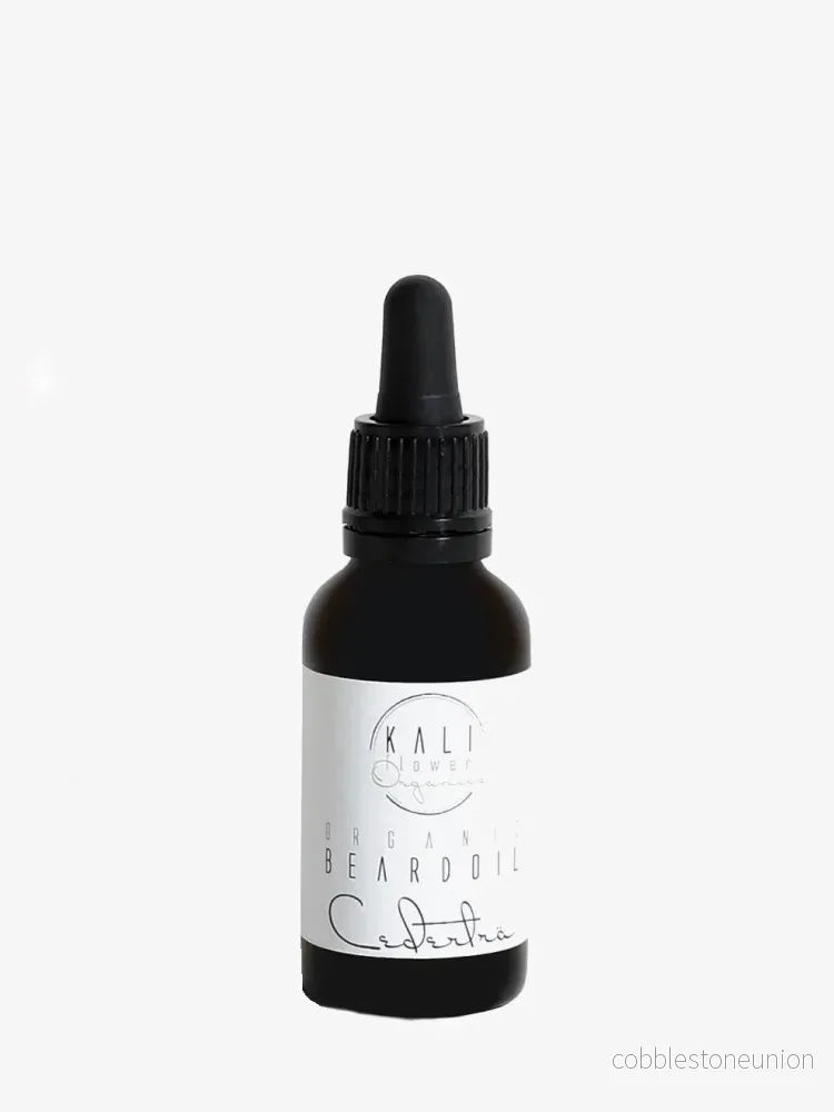 Ekologisk skäggolja – Cederträ & Bergamot Ekologisk skäggolja – Cederträ & Bergamot