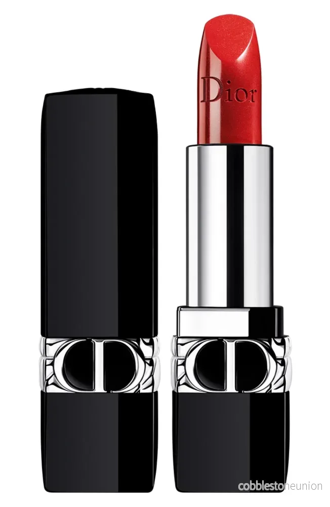 Christian Dior, Couture Colour, Metallic, Krämigt läppstift, 999, Röd, Påfyllningsbar, 3.5 g Christian Dior, Couture Colour, Metallic, Krämigt läppstift, 999, Röd, Påfyllningsbar, 3.5 g