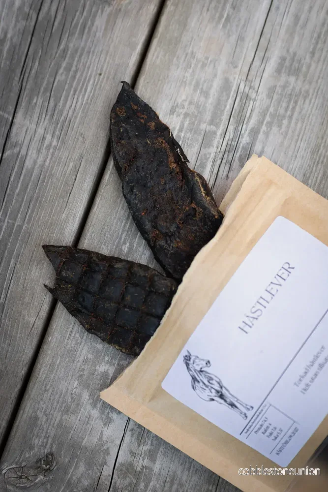 Hästlever – näringsrik, mjuk och naturligt smakrik belöning Hästlever – näringsrik, mjuk och naturligt smakrik belöning