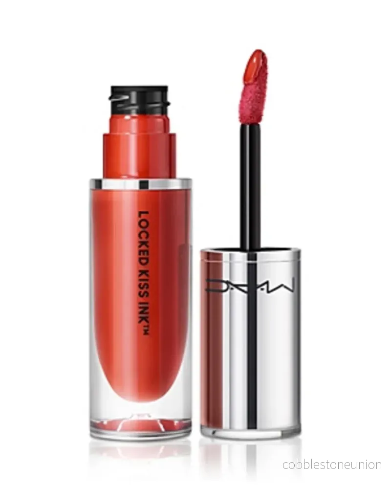 MAC, Locked Kiss 24HR, Liquid Lipcolour, 92, Brazen, 4 ml MAC, Locked Kiss 24HR, Liquid Lipcolour, 92, Brazen, 4 ml