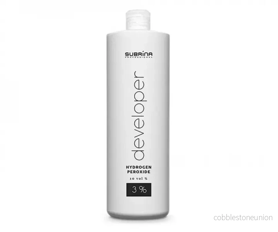 Subrina Professional, CremeOxyd, Håroxideringslotion, 3%, 10 vol, 1000 ml Subrina Professional, CremeOxyd, Håroxideringslotion, 3%, 10 vol, 1000 ml