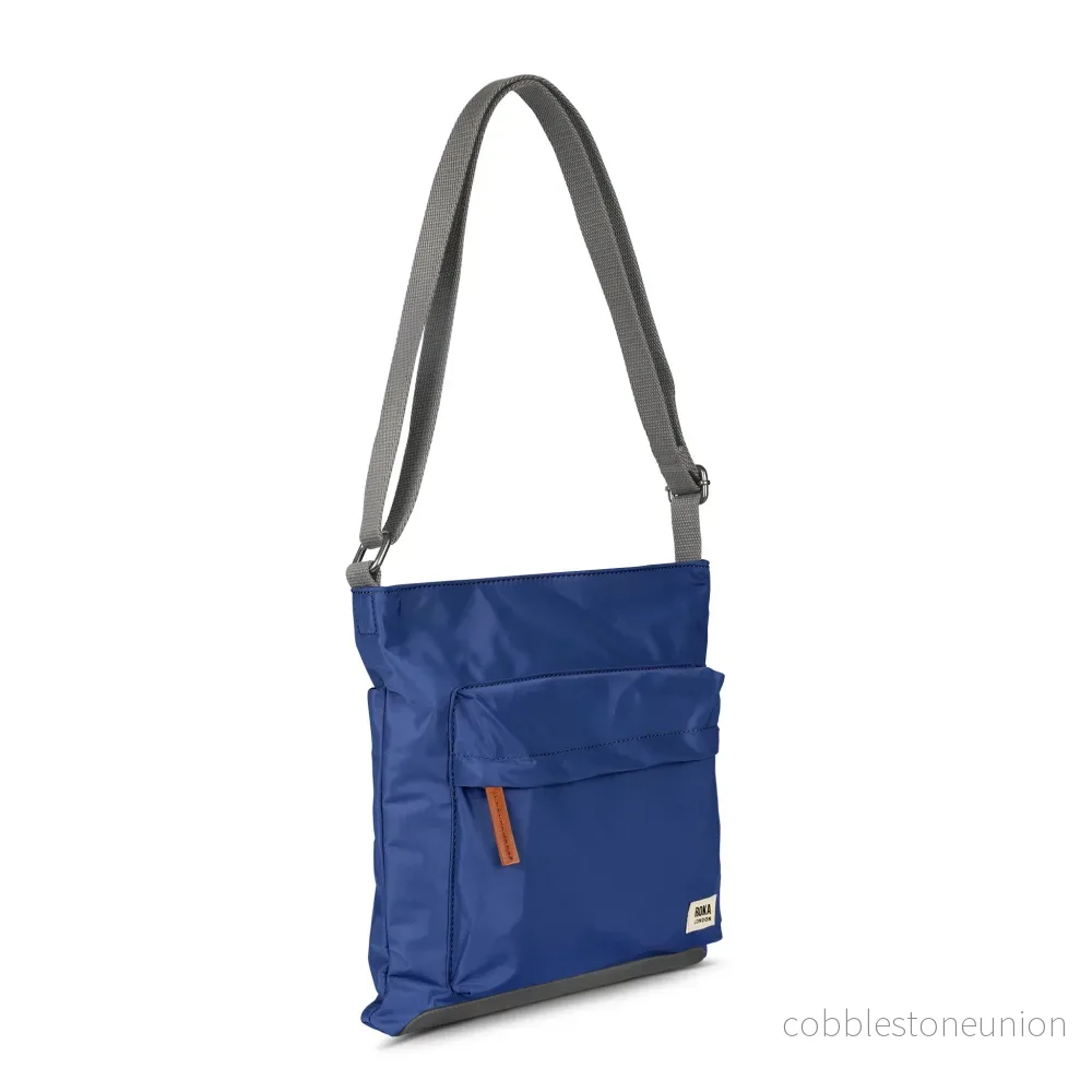 Roka Shoulderbag Kennington B burnt blue - Bild 2