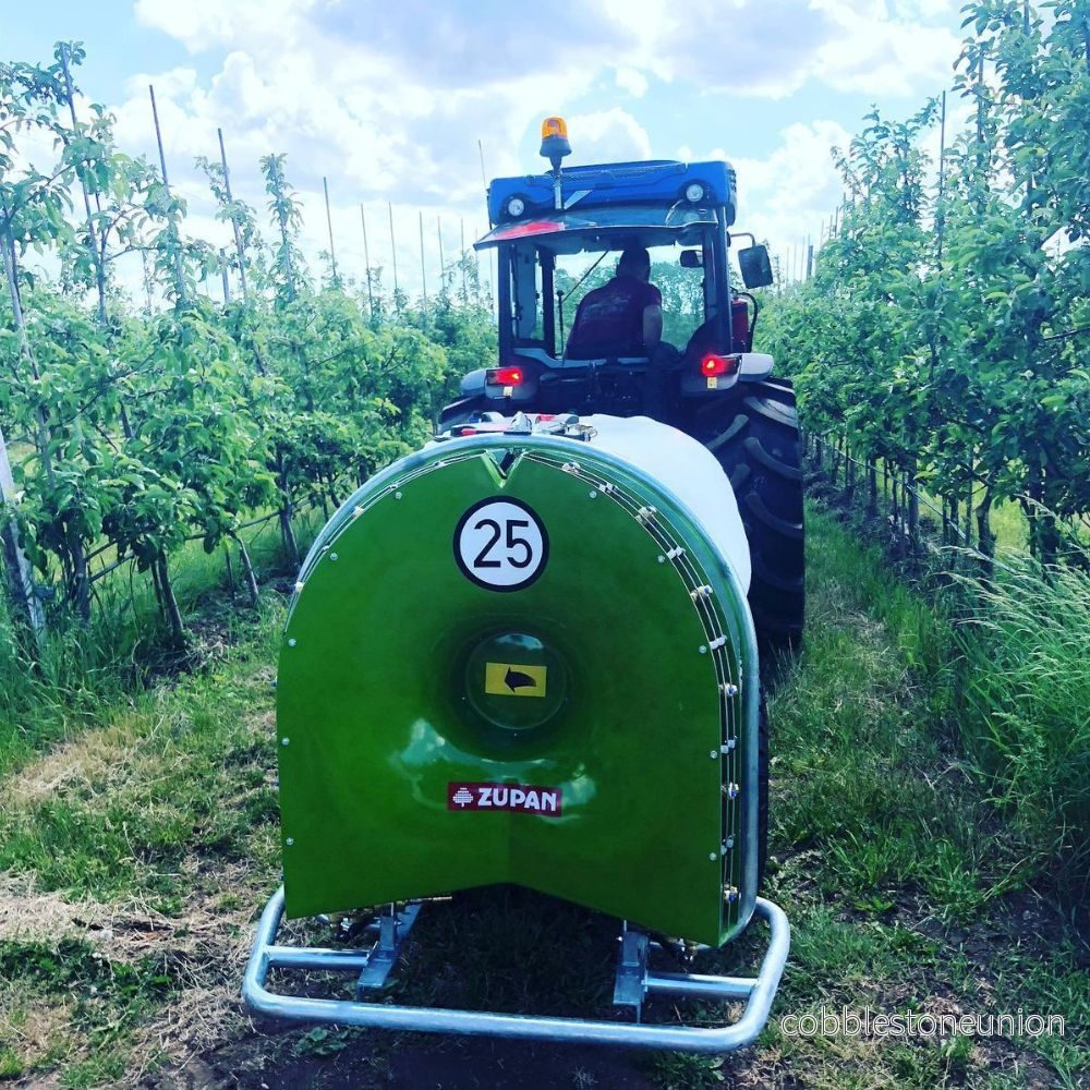 Bogserad fläktspruta 1500 liter - Bild 2