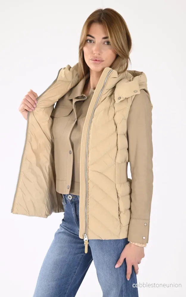 Beige HOSHI Fitted Sleeveless Down Jacket - Women - Bild 3
