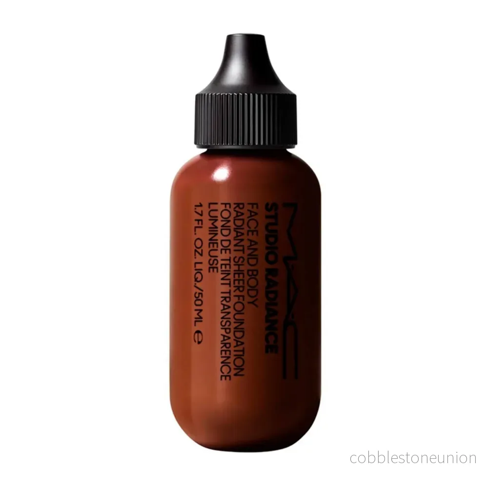 MAC, Studio Radiance, flytande foundation, W6, Skir, 50 ml MAC, Studio Radiance, flytande foundation, W6, Skir, 50 ml