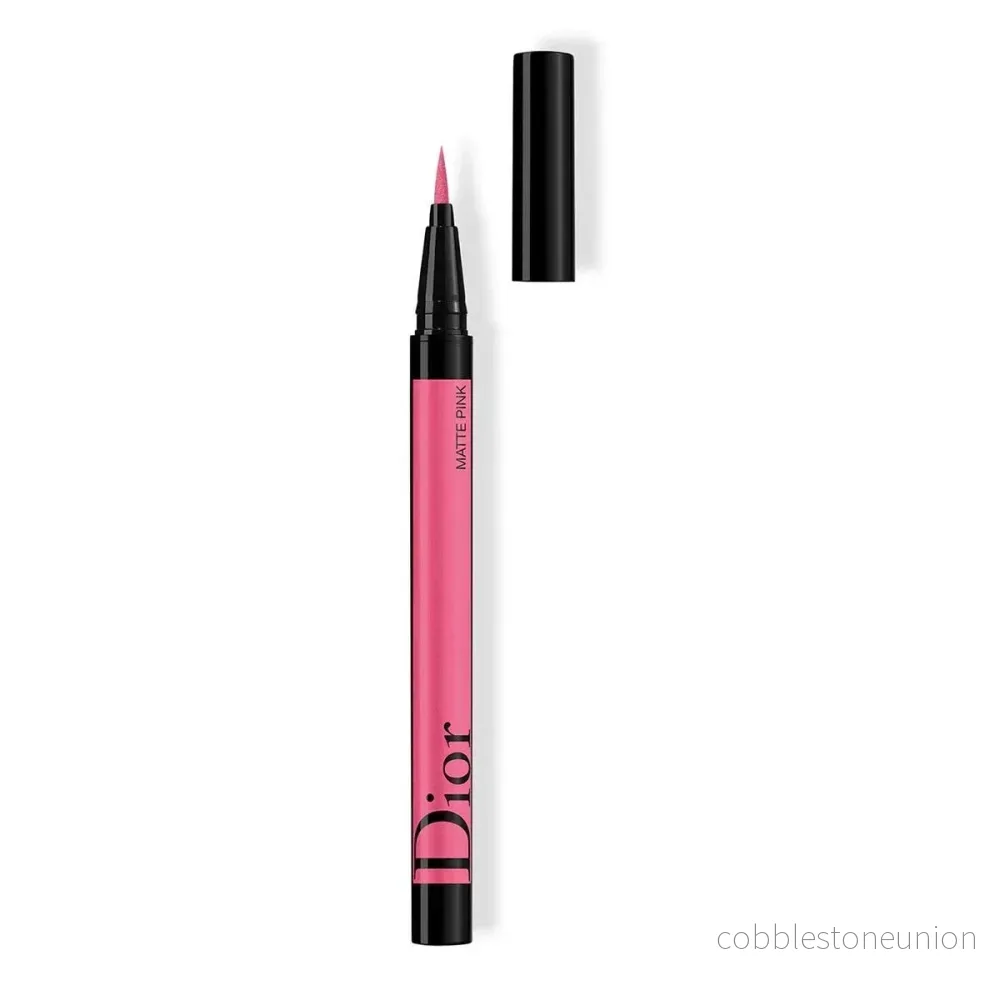 Christian Dior, Diorshow On Stage, Vattentät, Ultraflexibel filtspets, Intensiv färg, Flytande eyeliner, 851, Matt rosa, 0,55 ml Christian Dior, Diorshow On Stage, Vattentät, Ultraflexibel filtspets, Intensiv färg, Flytande eyeliner, 851, Matt rosa, 0,55 ml
