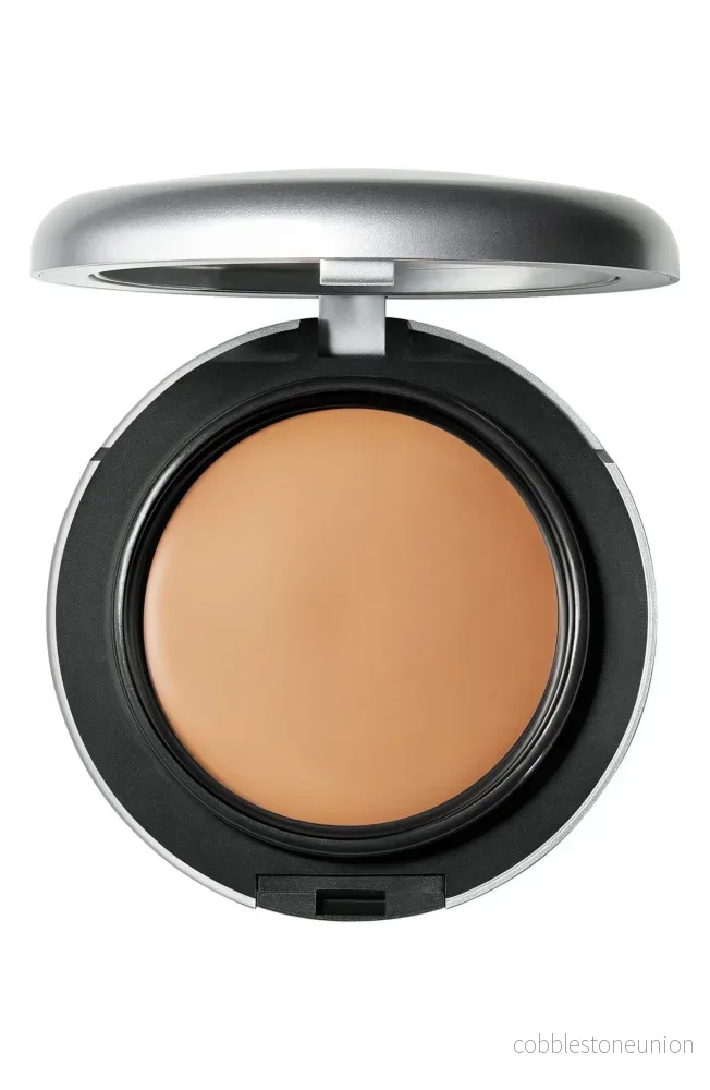 MAC, Studio Fix Tech, Cream-to-Powder Foundation, NC25, 10 g MAC, Studio Fix Tech, Cream-to-Powder Foundation, NC25, 10 g