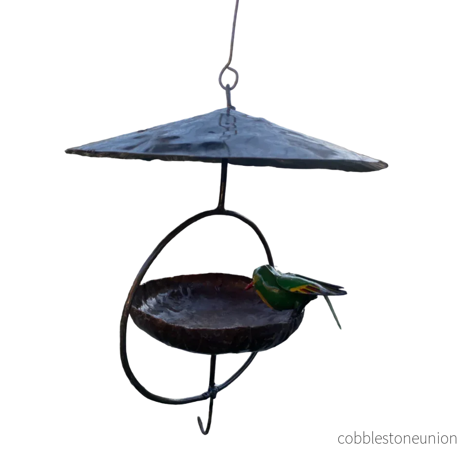 Hängande Fågelbord med Tak Grön Fågel – Handgjord Metallskulptur från Zimbabwe - Bild 2